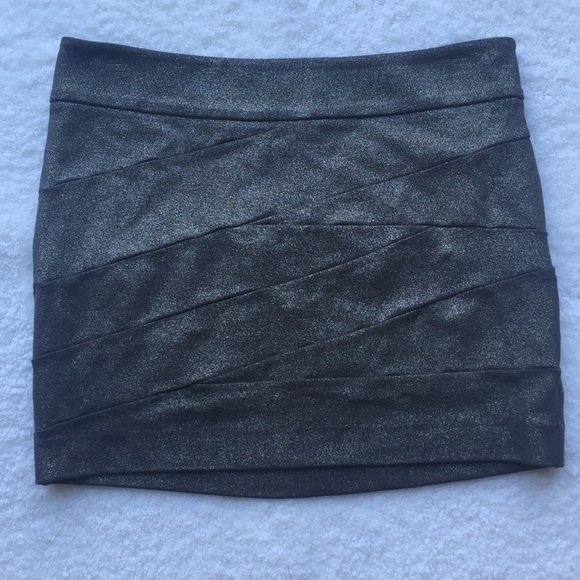 Express Dresses & Skirts - 🌺 Express Metallic Mini Skirt